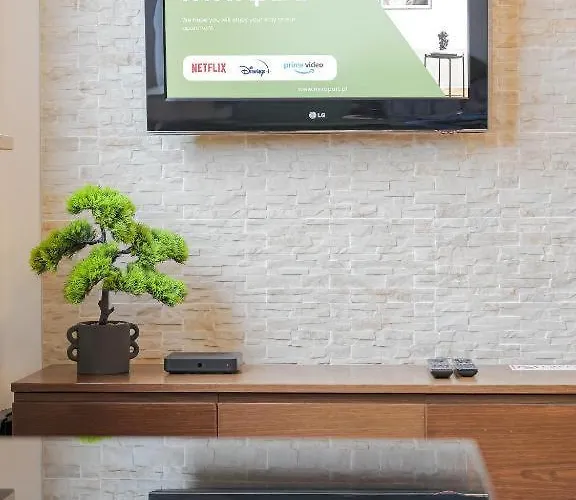 Obrzezna 1a By Nyx *